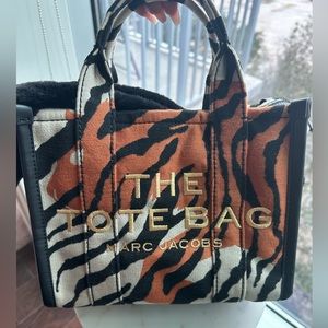 SOLD - MARC JACOBS THE TOTE BAG